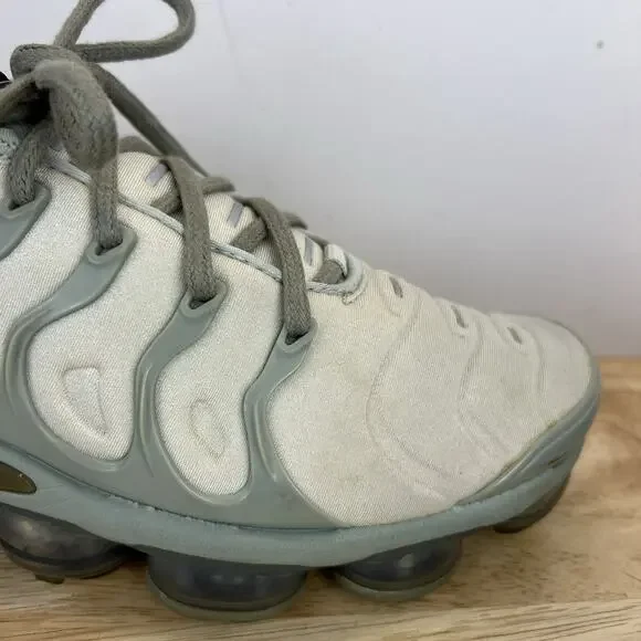 Nike Air Vapormax Plus Womens Size 8.5 Gray Green Running Shoes Sneakers - Picture 12 of 16
